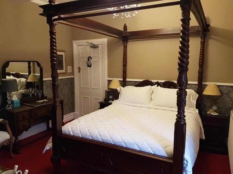 Victoria House Room Only Accommodation Карнарвон Экстерьер фото