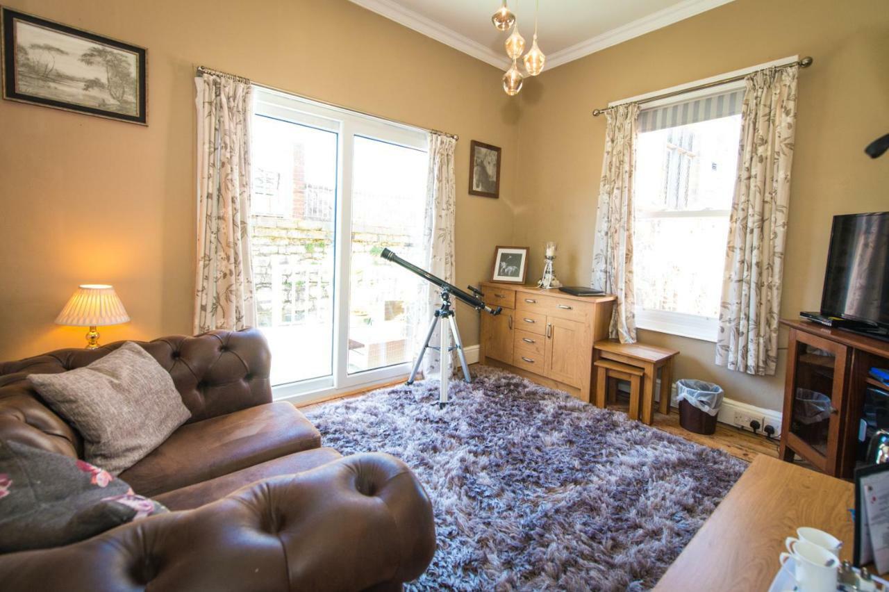 Victoria House Room Only Accommodation Карнарвон Экстерьер фото