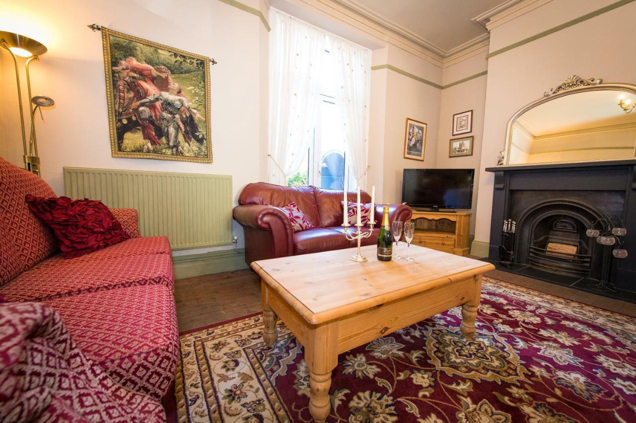 Victoria House Room Only Accommodation Карнарвон Экстерьер фото